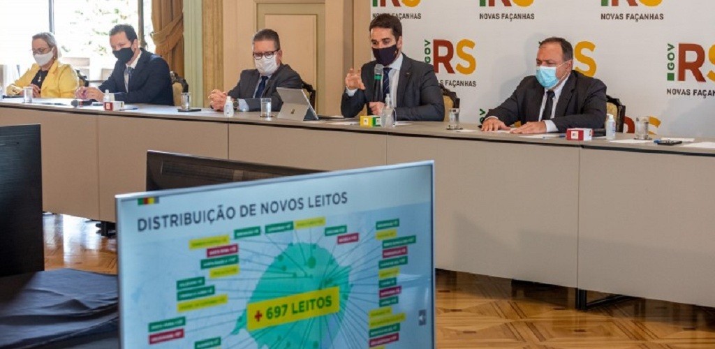 Ministro Pazuello anuncia envio de cem respiradores ao Estado do RS