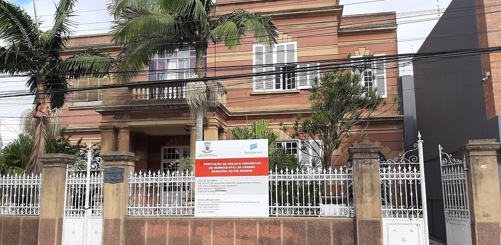 Legislativo aprova contratação emergencial de profissionais da área da saúde