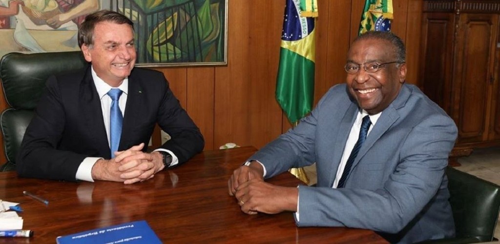 Bolsonaro anuncia Carlos Alberto Decotelli da Silva como ministro da Educação