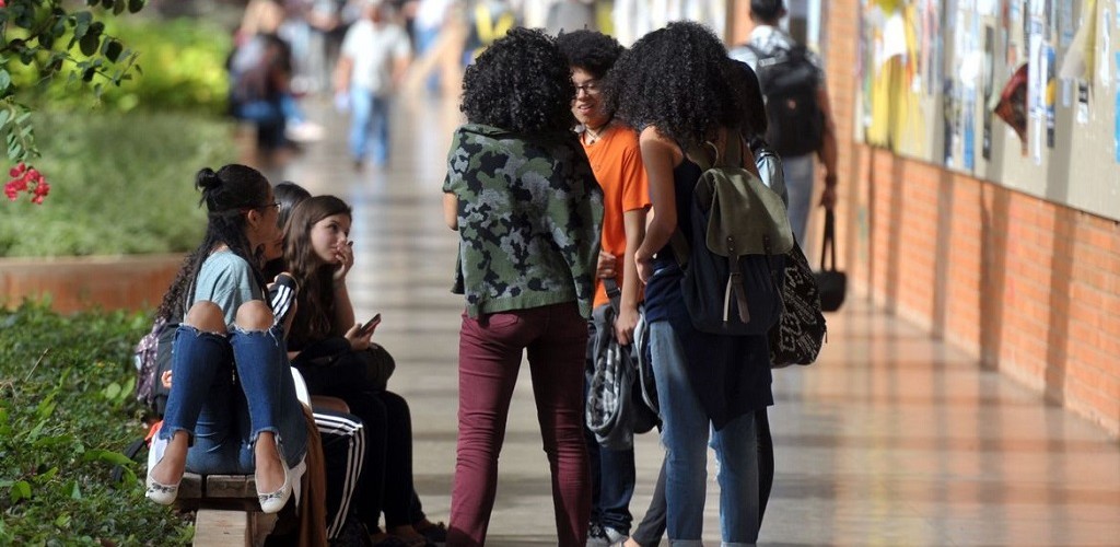 MEC define protocolo de segurança para volta às aulas