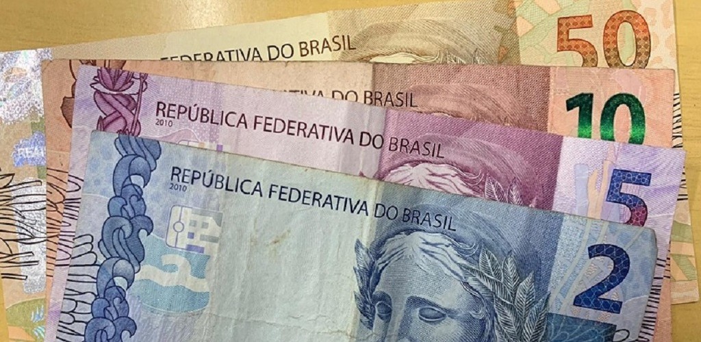 Mercado financeiro prevê queda da economia em 6,5% este ano