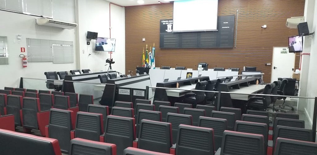  Câmara Municipal suspende atividades por uma semana