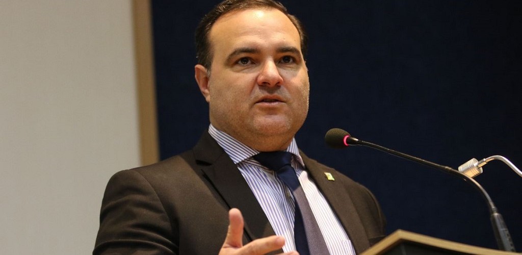 Ministro da Secretaria-Geral da Presidência testa positivo para Covid-19