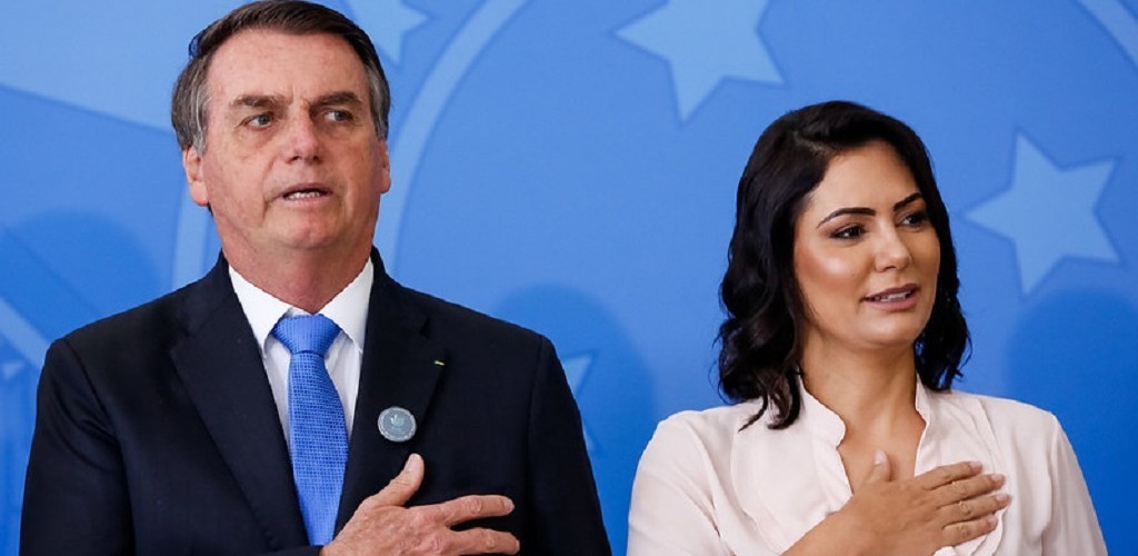 Queiroz depositou R$ 72 mil em cheques na conta de Michelle Bolsonaro, diz revista Crusoé