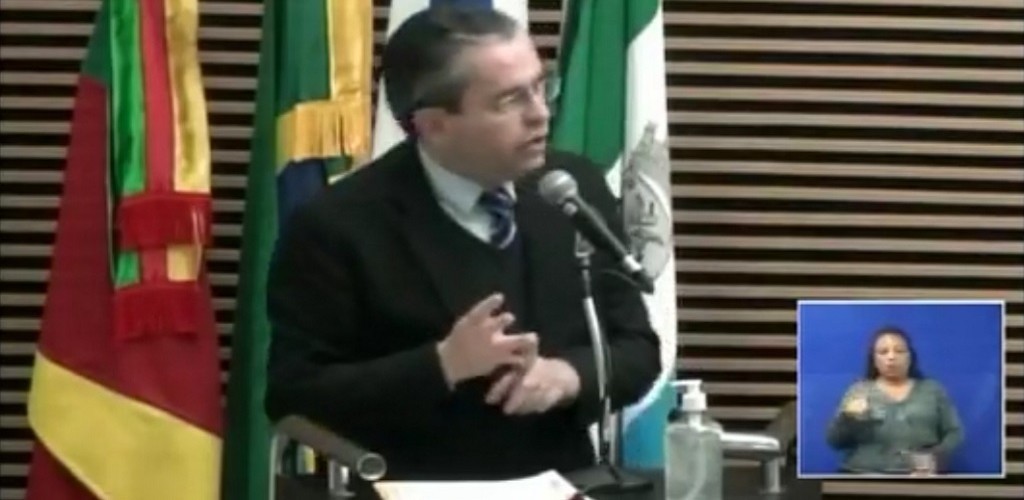 Projeto de lei que inclui atividade religiosa como serviço essencial é aprovado na Câmara