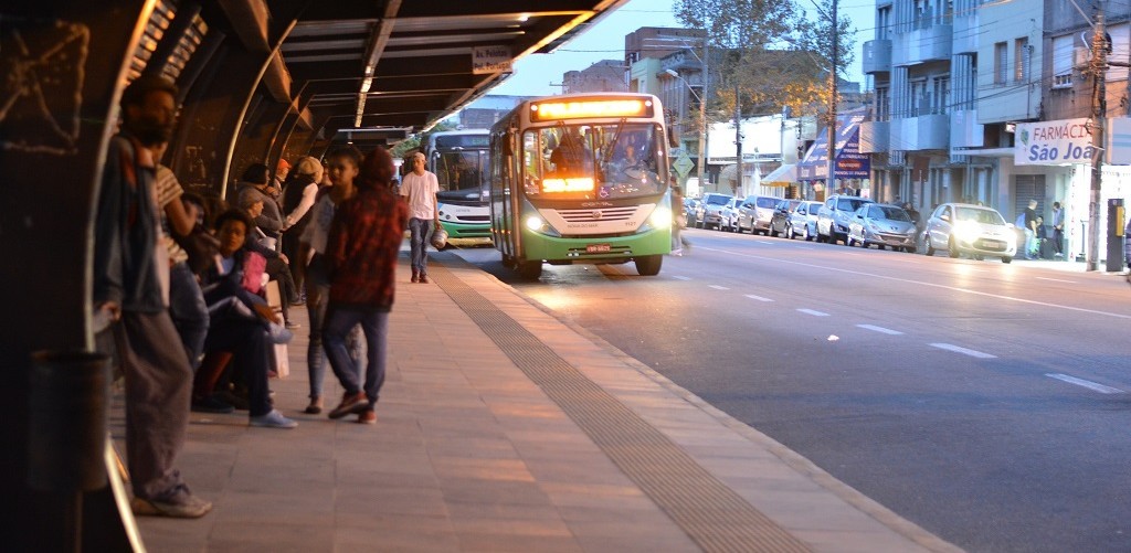 Gratuidades do transporte público no período da pandemia serão pagas pelo Executivo Municipal