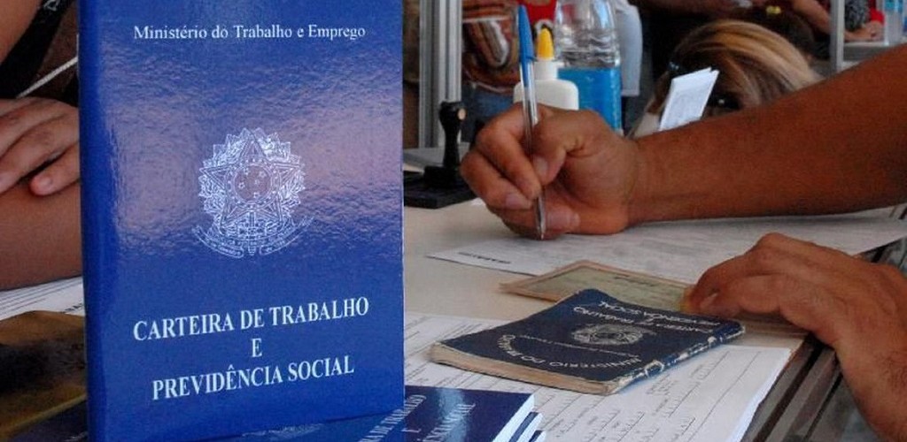 Desemprego na pandemia continua subindo e chega a 13,7%