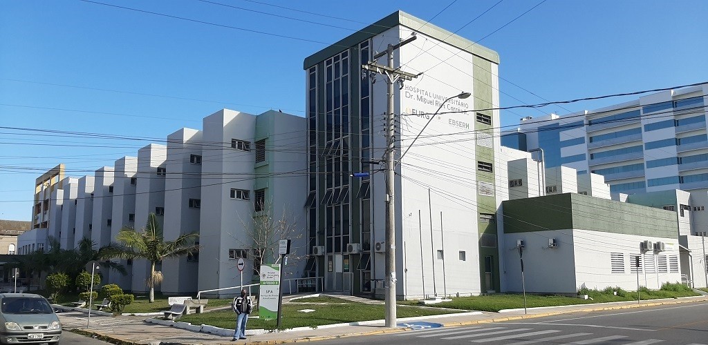  HU-Furg passa a processar testes de covid-19 para 21 municípios  