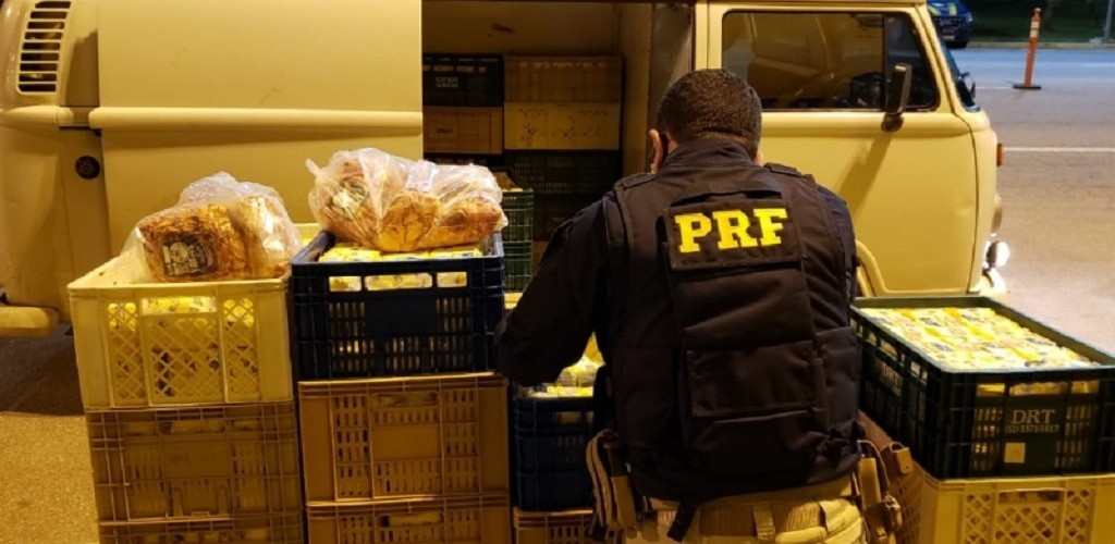 PRF apreende mais de uma tonelada de queijo impróprio para consumo em Capão do Leão