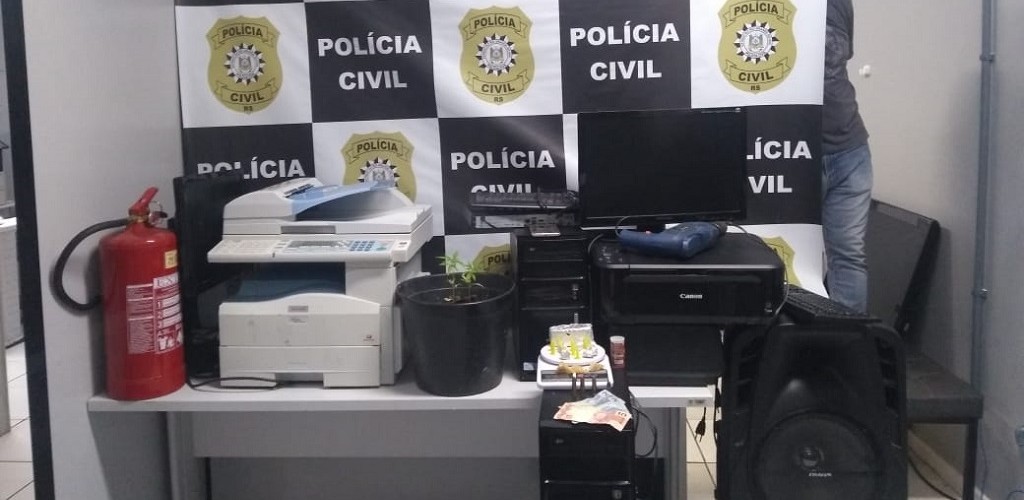 Polícia Civil prende quatro pessoas por furto na escola Cipriano Porto Alegre