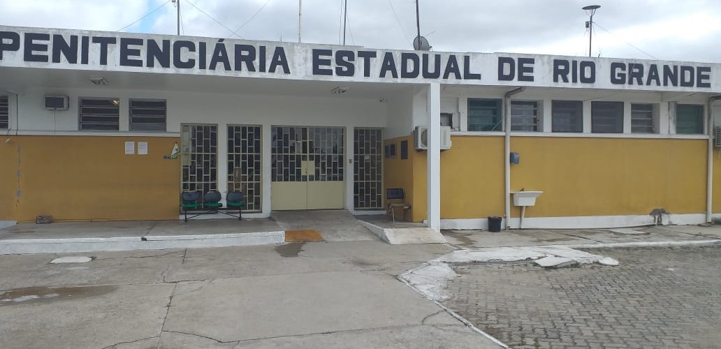 Perg tem três servidores e dois apenados com coronavírus