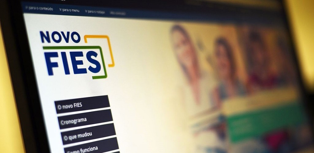 Estudantes podem se inscrever no Fies a partir de hoje