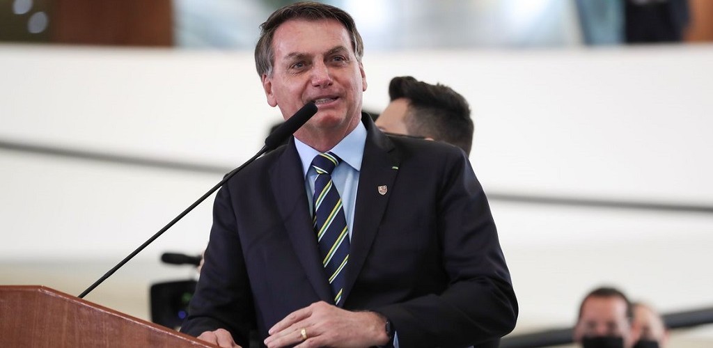 Bolsonaro sanciona PL que transfere saldos de assistência social