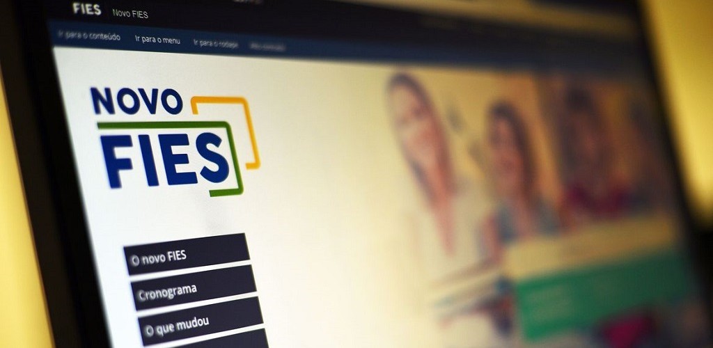 Fies encerra inscrições nesta sexta-feira