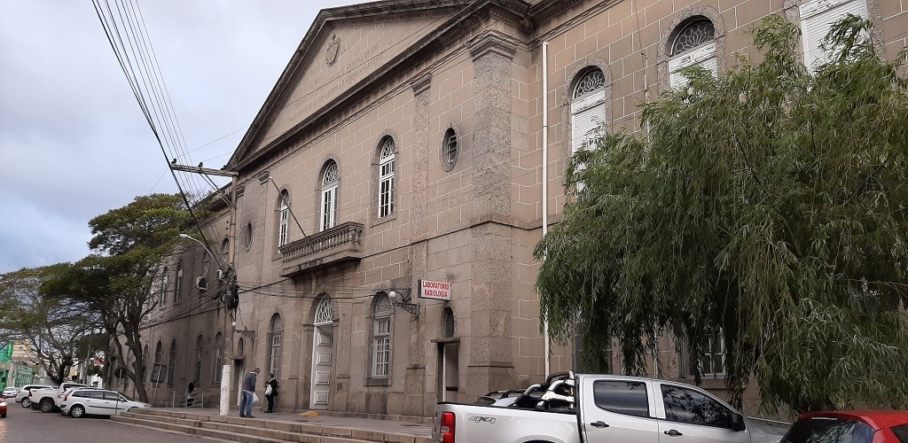 Santa Casa do Rio Grande recebe termo de desinterdição da Área Covid