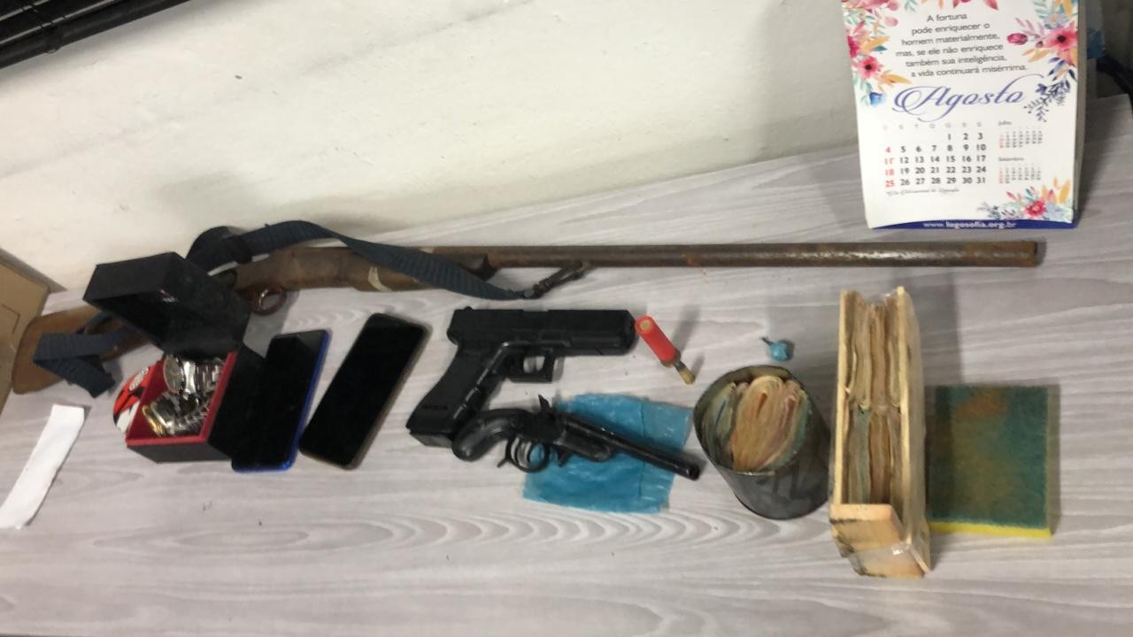 Polícia Civil prende homem por posse ilegal de arma de fogo em Rio Grande