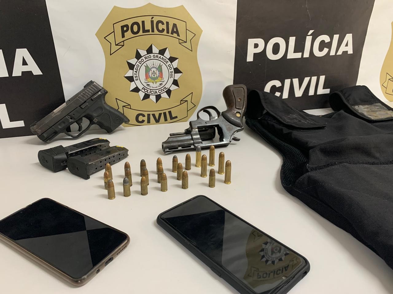Polícia Civil prende homem por posse irregular de arma de fogo em Rio Grande