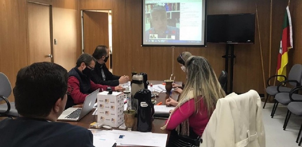 Governo do Estado deve propor nova data para retomar as aulas presenciais