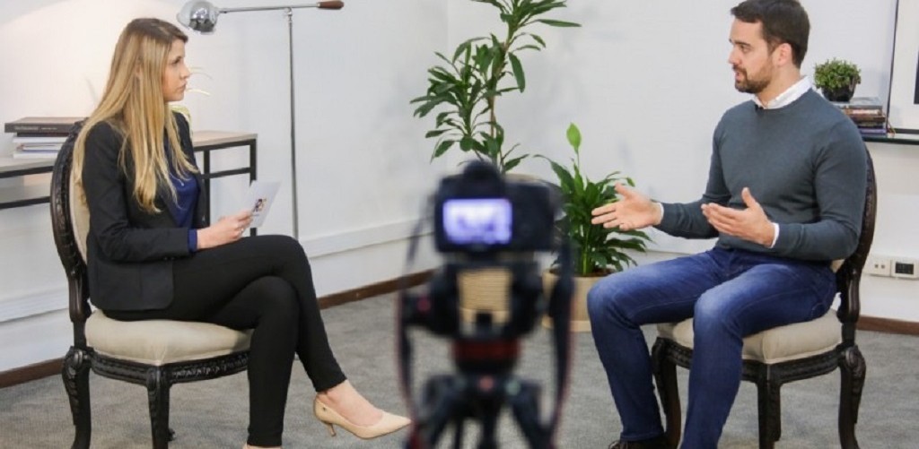 'A reforma propõe uma forma mais justa de tributar', afirma Leite