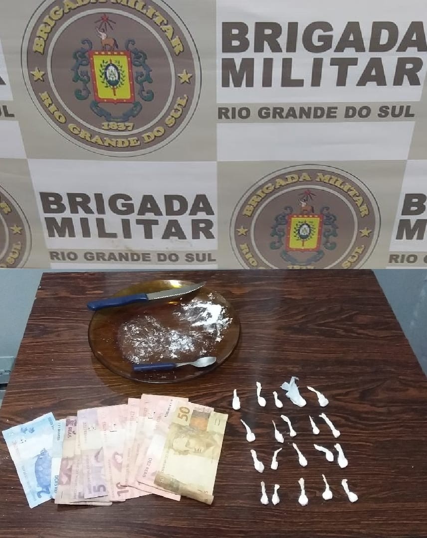 6° BPM prende mulher por tráfico de entorpecentes em Rio Grande