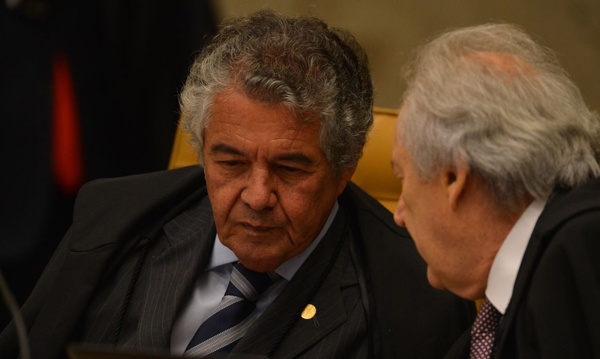 Ministro do STF votará por permitir depoimento por escrito de Bolsonaro