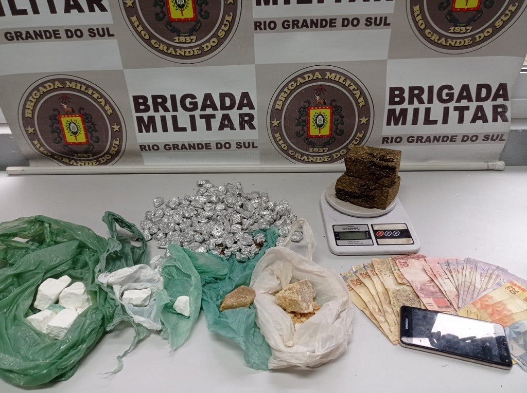 Brigada Militar prende traficantes na Barra e no Buchholz