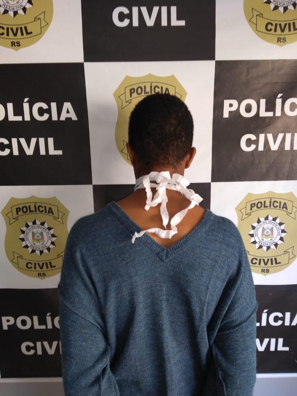 Polícia Civil prende homem que furtou van e atropelou mulher em Rio Grande