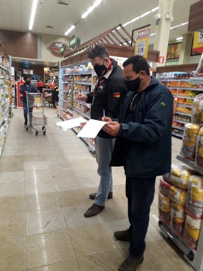 Procon analisa denúncias de preços abusivos em Rio Grande