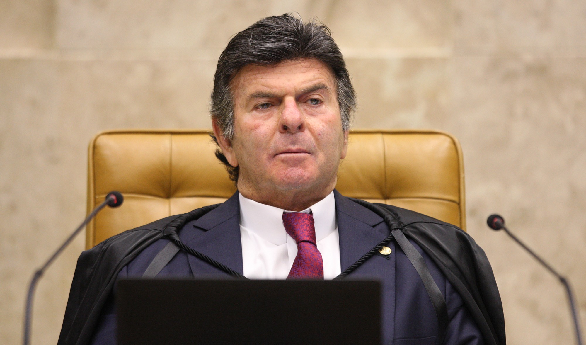 Presidente do STF, Luiz Fux, testa positivo para Covid-19