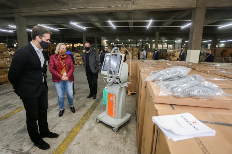 Governo do RS adquire respiradores para 230 leitos de UTI