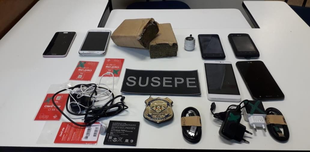 Drogas e celulares são apreendidos na Perg