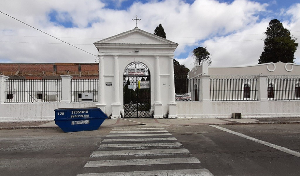 Uso de máscaras será obrigatório nos cemitérios durante o feriado de Finados