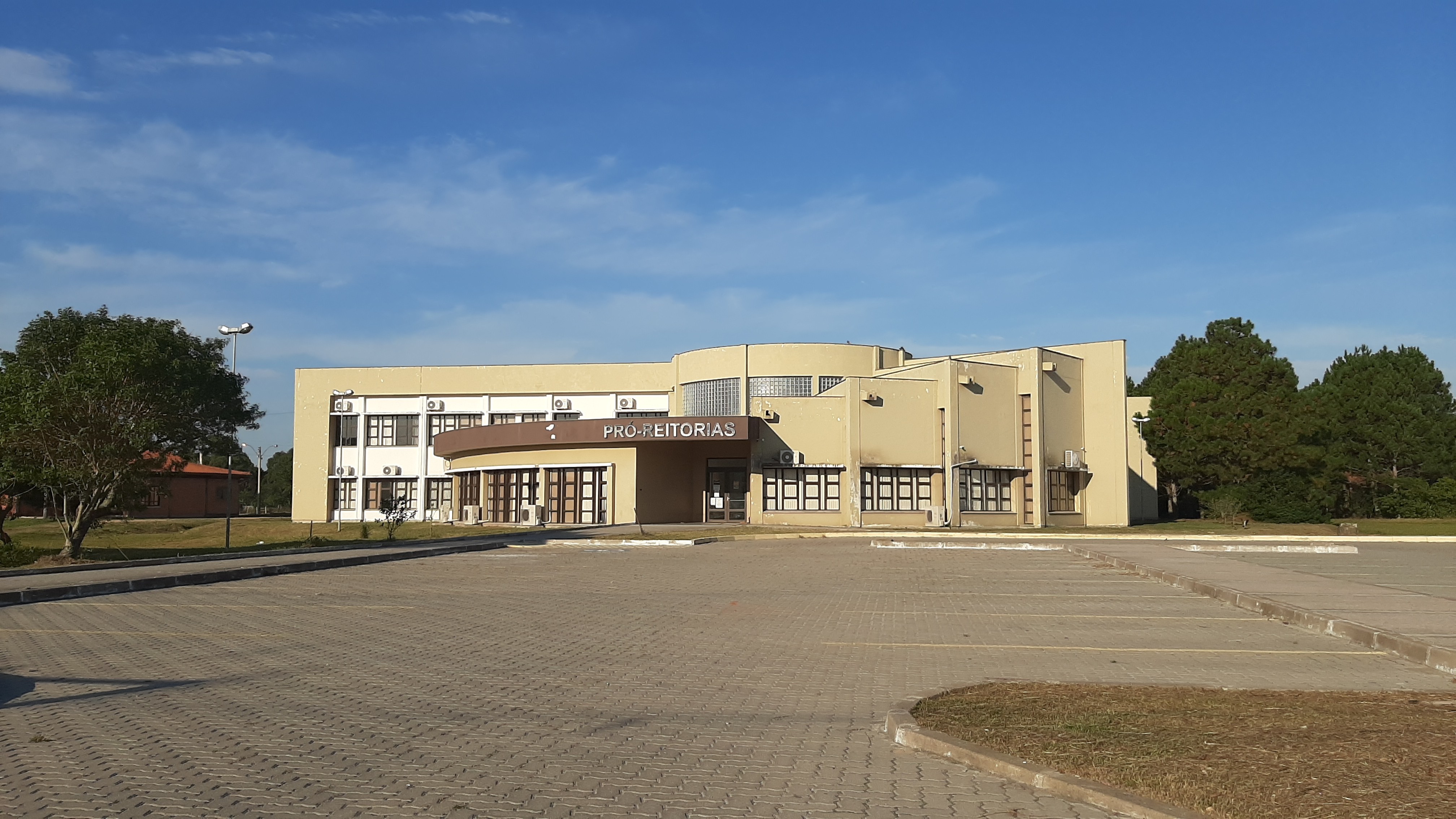 Projeto Alunos Conectados distribui 238 chips para estudantes da Furg