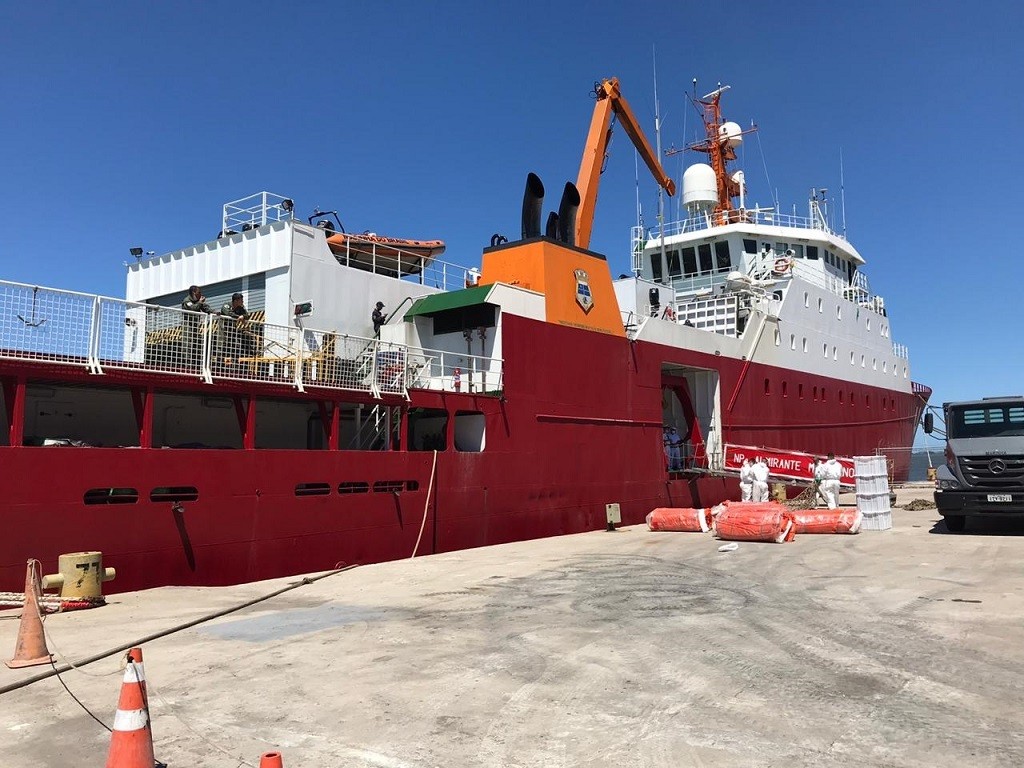 Após parada em Rio Grande, Navio Polar Almirante Maximiano segue para a Antártica