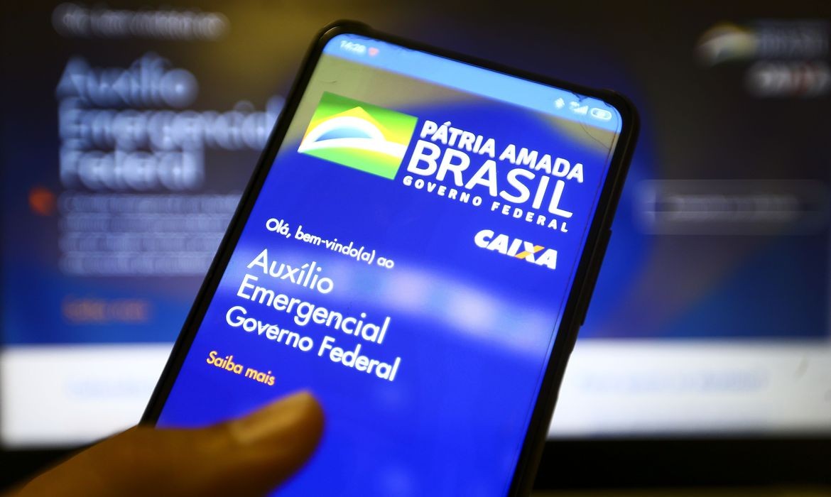 Caixa paga auxílio emergencial para 3,2 milhões de beneficiários