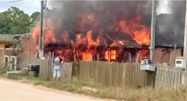 Após incêndio em residência na Vila da Quinta, família cria corrente solidária
