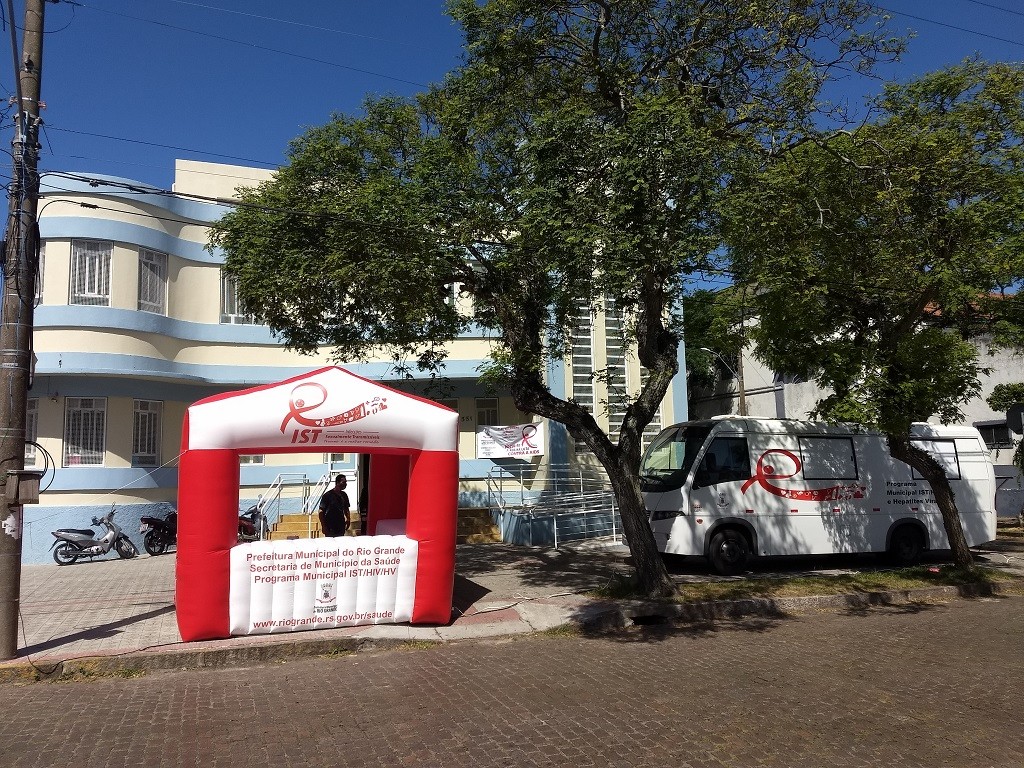 SMS realiza ação alusiva ao Dia Mundial de Luta Contra a Aids