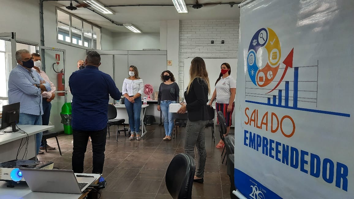 Prefeitura de RG recebe Certificação Ouro do Sebrae pelo serviço da Sala do Empreendedor