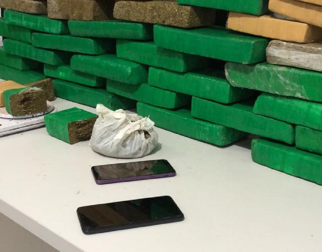  Polícia Civil prende traficante com 30 quilos de maconha em Rio Grande