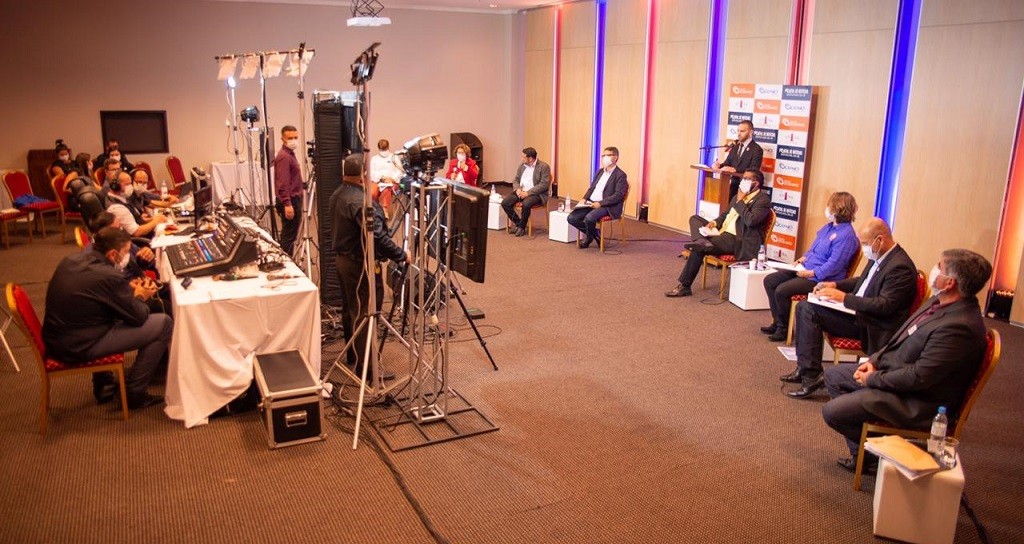 Hoje é o último dia de propaganda eleitoral no rádio e na TV