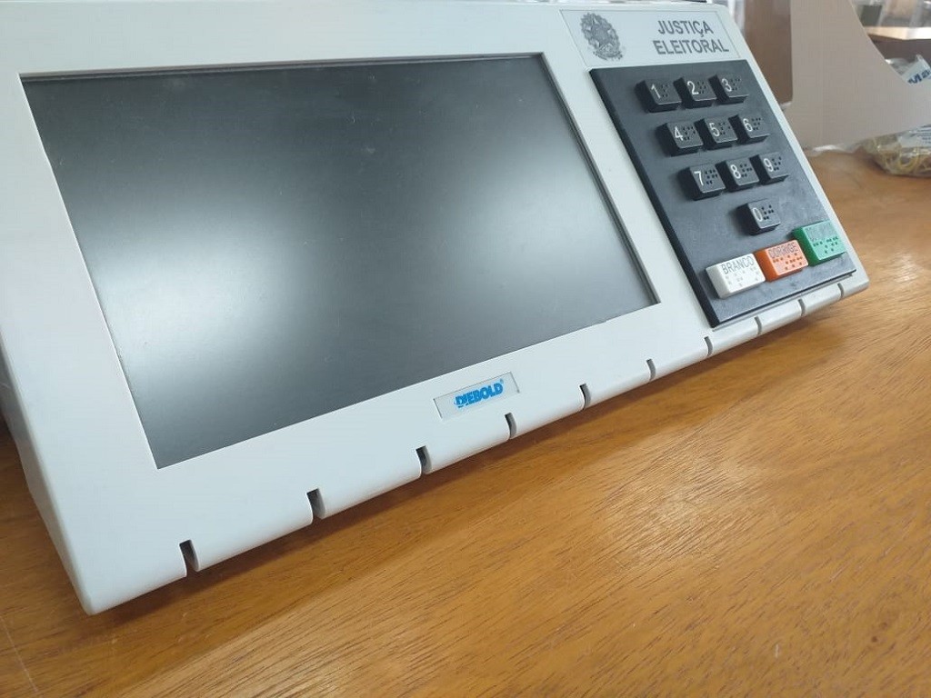 Horário eleitoral gratuito começa hoje nas cidades que terão 2º turno