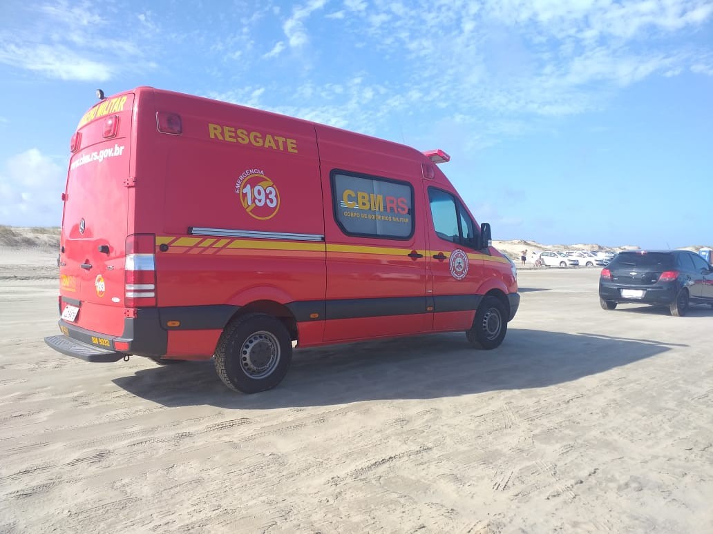 Menina de 10 anos foi salva por guarda-vidas na Praia do Cassino