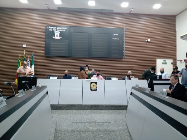 Câmara Municipal de Vereadores realiza primeira sessão representativa de 2021