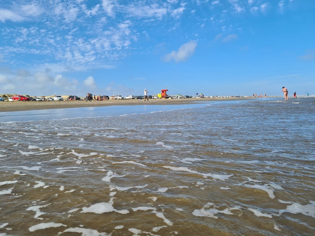 Praia do Cassino segue com todos os pontos liberados para banho