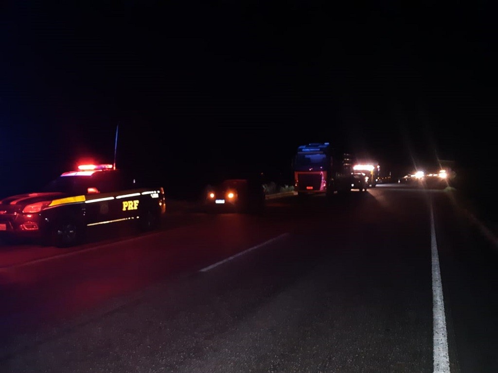 Mulher morre em acidente na BR-392, em Rio Grande