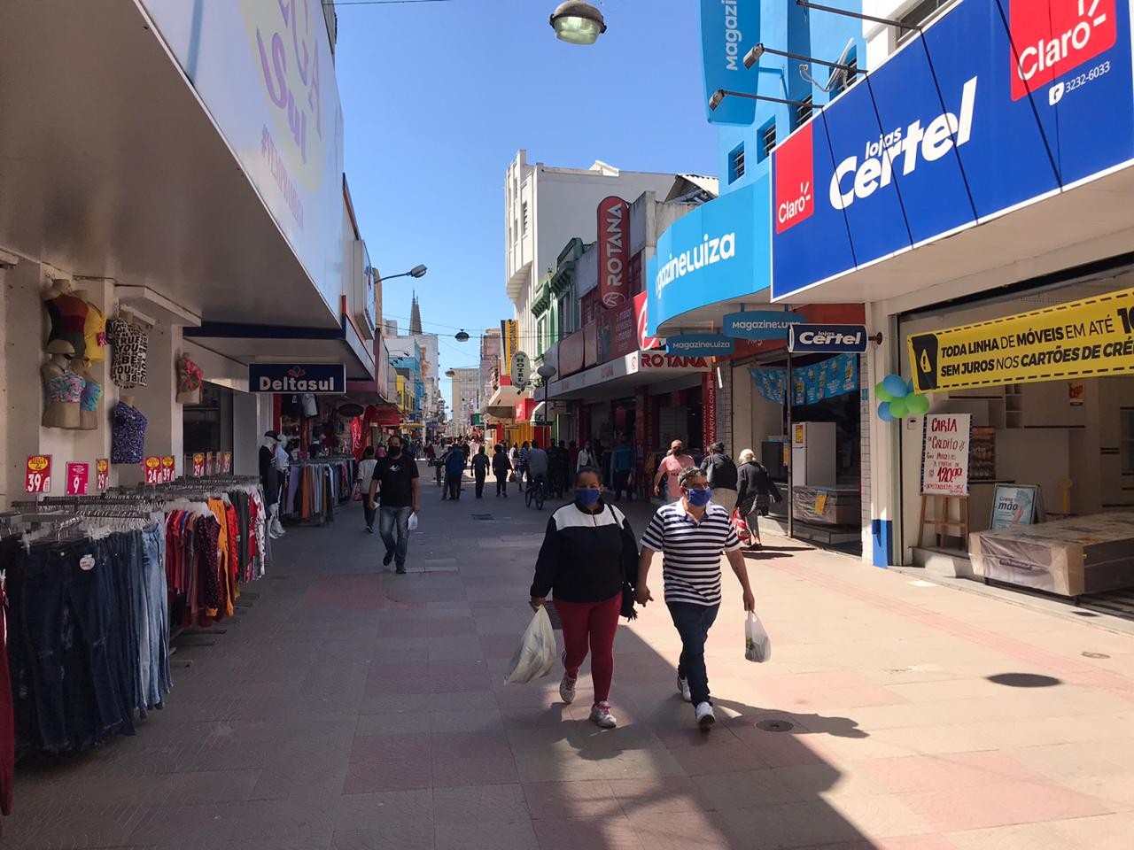 Com novo decreto, setores comerciais não podem mais abrir aos domingos em RG