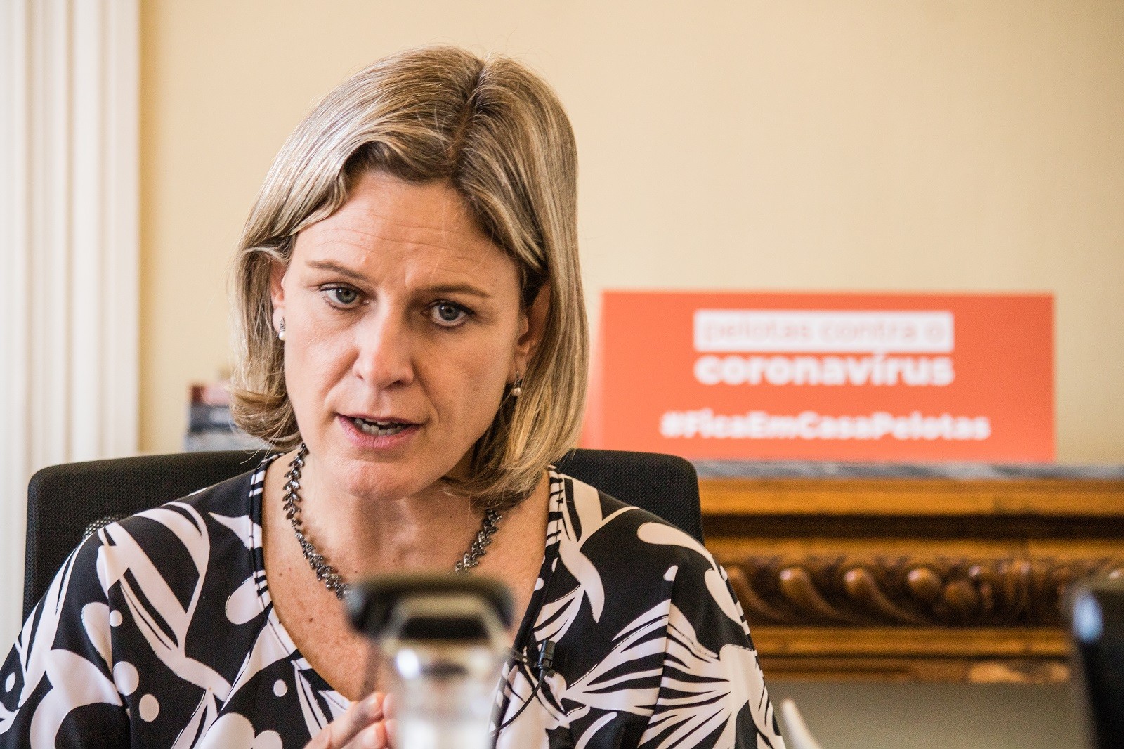 Prefeita divulga novas medidas de contenção da Covid-19