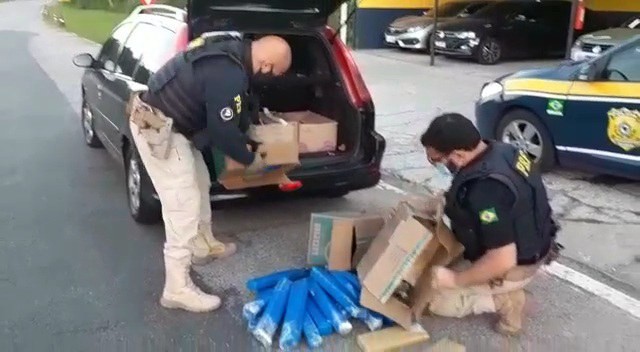 Polícia Rodoviária Federal prende traficante com 54 quilos de maconha em Pelotas
