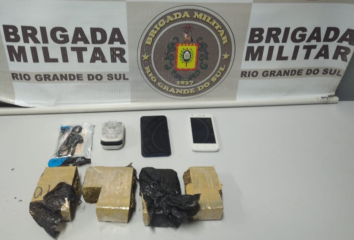 Adolescente é apreendido por tráfico de entorpecentes no bairro Cidade de Àgueda
