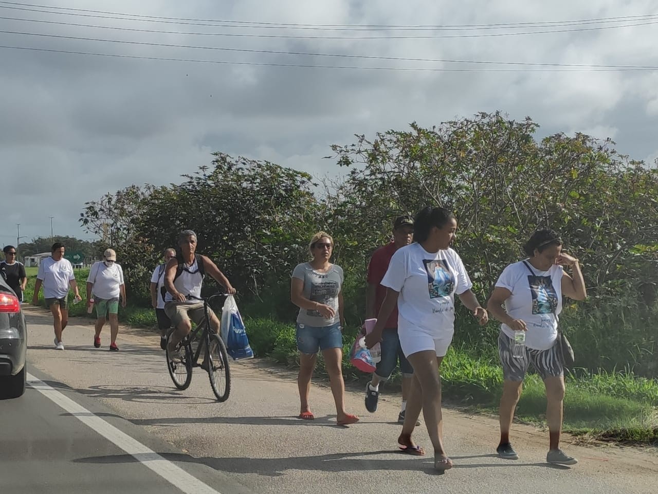 Com a praia interditada, saiba como será a Festa de Iemanjá na noite desta segunda-feira (1)